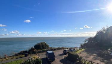 The Beach Retreat - Photo 2