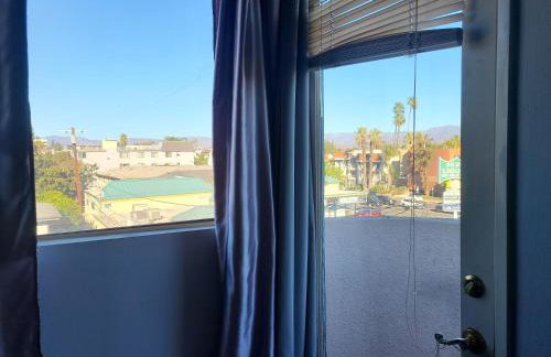 Guest Room in Sherman Oaks with private bathroom and balcony - Foto 16