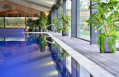 Finest Retreats - The Glass House at The Lakes by Yoo - Photo 3