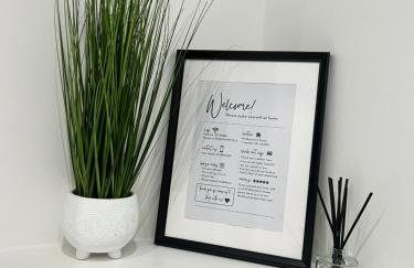 Central Location Liverpool, Modern Home, 4 BR, Sleeps 9, Free Parking - Foto 9