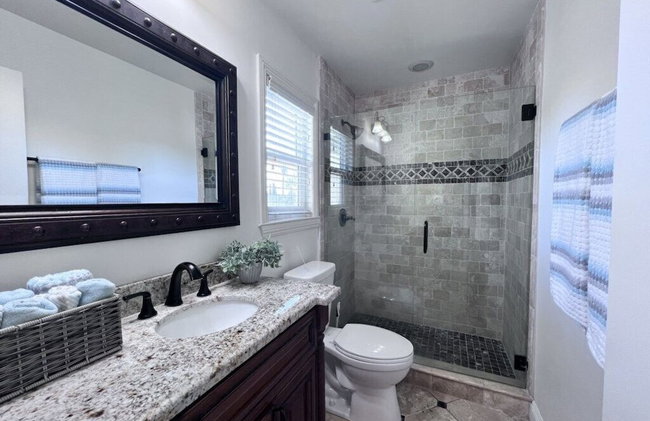 Fabulous 6 Bedroom , 4 Bath Pool W/jacuzzi Home - Foto 26