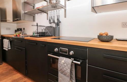 Shipwrights - Photo 11