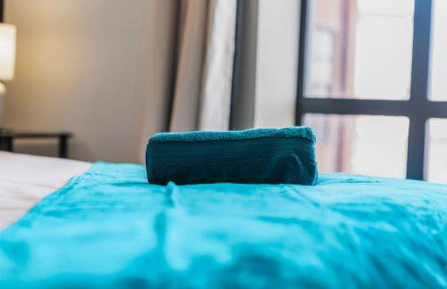 #45 2 bed Lux Fountain Lofts Digbeth - Near Blakesley Hall Museum - Sleeps 5 - "Perfect for Contractors and Families " - Foto 2