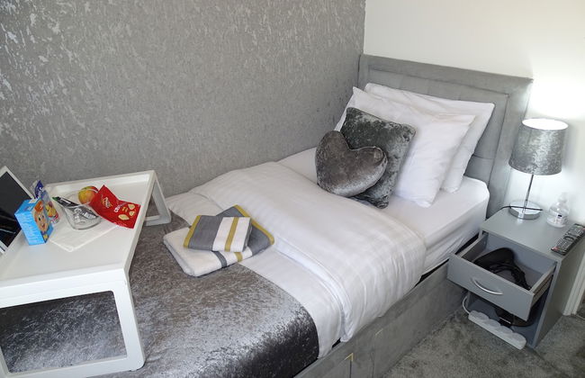 DynastyBuilder Corporation Group - Apartments - Photo 2