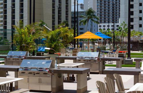 7FL Remodeled, Close to Beach & Dining with Free Parking - Photo 14