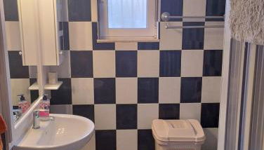 Leros Lakki Entire rental unit, Host Kathy - Foto 3