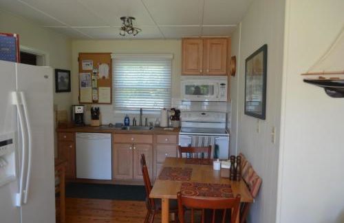 The Cottage at Heron Cove - Photo 11