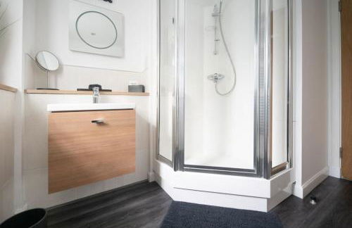 Modern Ground Floor Apartment in Tornagrain - Photo 19