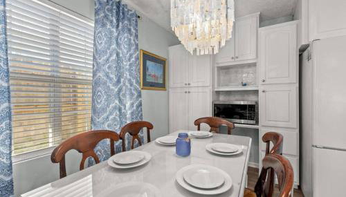 Fanta Sea - Private Seasonal Hot Tub, Game Room, Walk to Beach, Pets OK, & More! - Foto 5