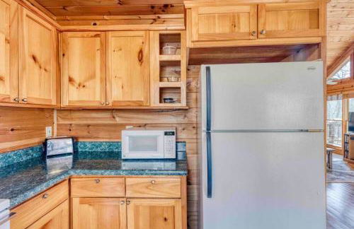 Serene Cabin*Mountain Views*Hot Tub*Large Decks - Foto 16