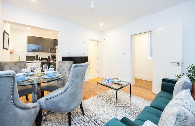 Stylish Block Of Apartments By AV Stays Croydon - Photo 24