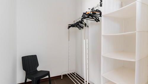 Intera villa ad uso esclusivo con 2 bagni 4 camere da letto,garage,giardino,area fitness,lavatrice,wifi - Foto 5, wardrobe