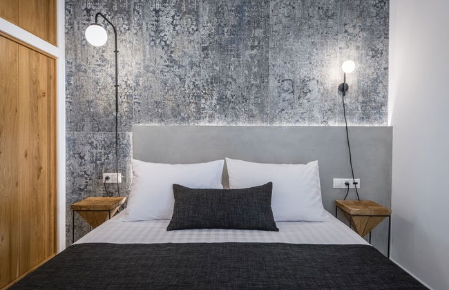 Remezzo Suites - Photo 1