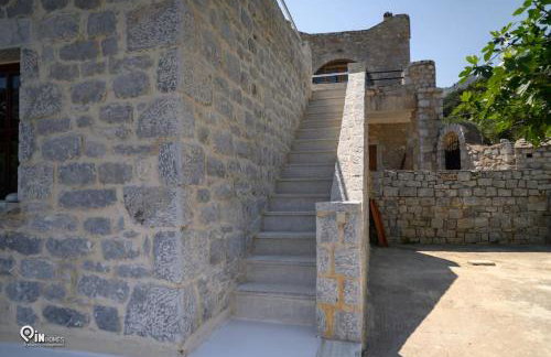 Panorama - Unique Beachfront Stone House in Alipa-Mani - Foto 18