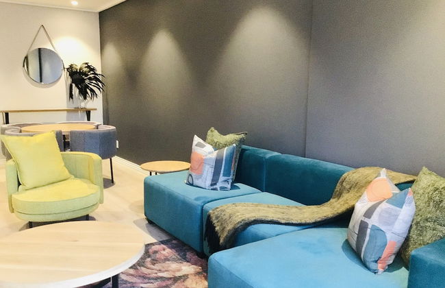 Urban Elephant 16 on Bree - Foto 39