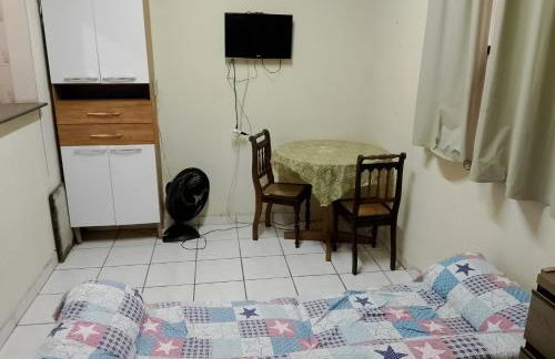 Kitnet 500 M da praia - Photo 4