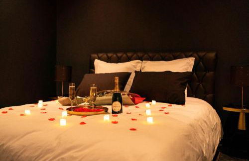 Love Room Chic Lescapade à Cherbourg - Foto 8