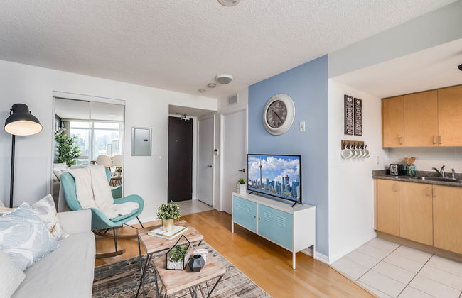 QuickStay CN Tower View Condo in Fort York - Foto 47