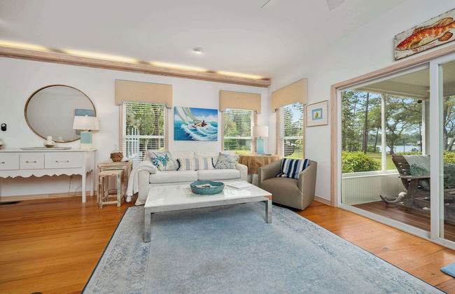 Secluded Waterfront Retreat for 23 Dock, Pets OK - Foto 16