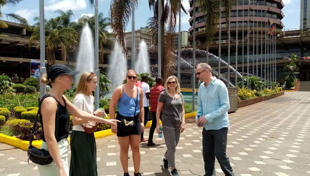 Visita guiada por Nairobi - Foto 2, Un grupo conociendo el centro de Nairobi