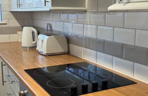 Spanish City View 2, Luxury Sea Front Apartment Free Onsite Parking - Foto 28