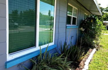 Cozy Bayshore Garden 3 BR House close to IMG - Foto 12