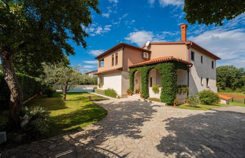 Villa Rita in Pinezići - Haus für 5 Personen - Foto 1