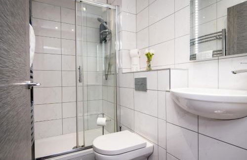 Arena Apartments - Stylish and Homely Apartments by the Ice Arena with Parking - Photo 87