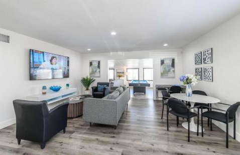 Spacious Disneyland 5 Bedroom 4 Bath House with Game Room - Foto 6