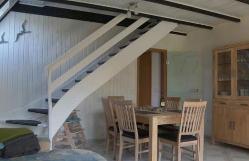 6 Personen Ferienhaus mit 4 Schlafzimmern, Infrarotwaermekabine, mit Blick auf den Weltschiffahrtsweg in Otterndorf - Foto 4