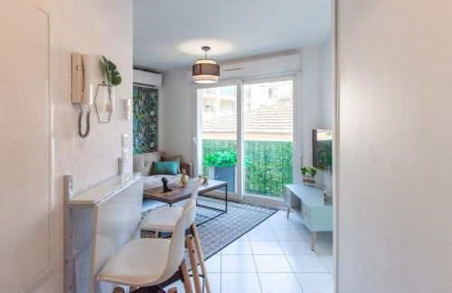 L44 1BDR Flat 10mins walk to port/Balcon, Parking, AC - Foto 10