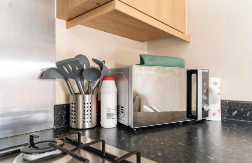 Lovely Two Bed detached house with Parking - Foto 17