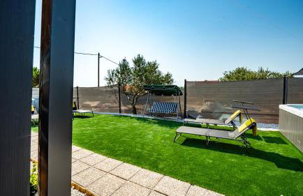 2-Bed House Sleeps 4 Jacuzzi 50 meters to Beach - Foto 29