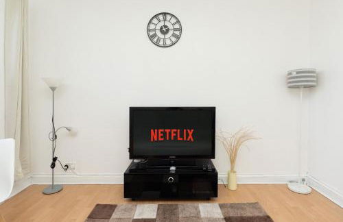 Classy Home near Southampton Airport -Free parking - Foto 6