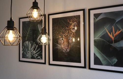 Cozy Jungle Magdeburg - Modernes Apartment mit eigenem Parkplatz - Foto 12