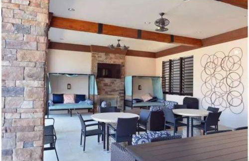 Marvelous Villa, South facing pool and hot tub, themed bedrooms near Disney - Foto 24