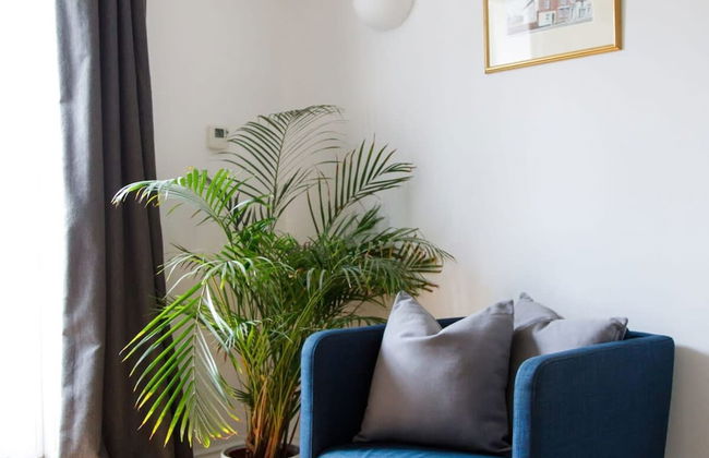 Charming 3bd Townhouse Right in the City Centre - Photo 10