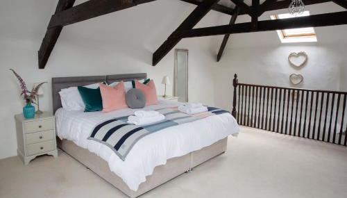 Coach House - Photo 5