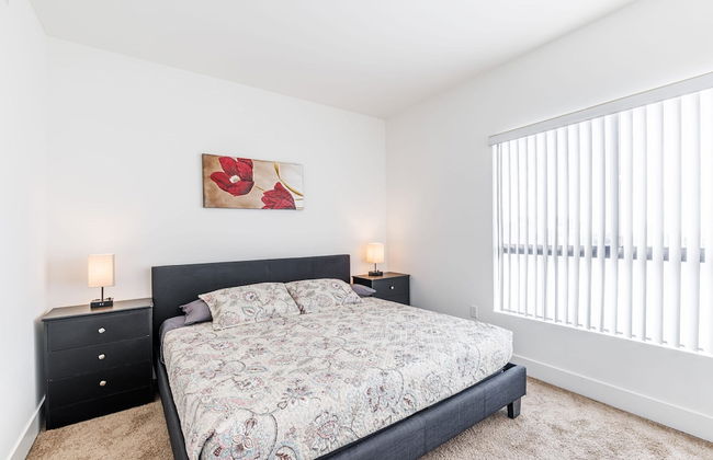 2BR Fully Furnished Apartment on Hawthorn Ave Hollywood - Photo 13