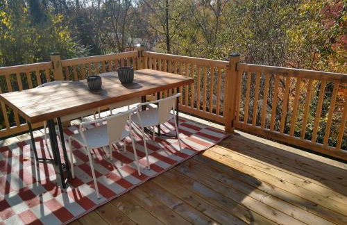 Charming Family Home Sleeps 8 near DC, Historic Old Town VA, & National Harbor - Foto 10