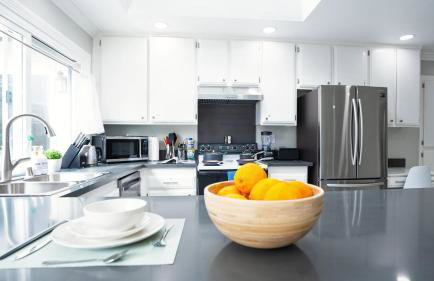 Modern Spacious 5BR Retreat -Games & Large Yard - Foto 16