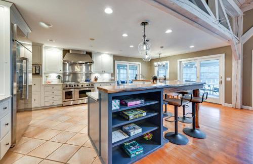 Monterey Home with Hot Tub, Pool and Game Room! - Foto 7