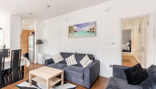 Group Friendly 2 Bed 2 Bath FREE PARKING for 2 Large Vans or up to 4 Cars Zone 2 Sleeps 10 Close to Central London and Zone 2 tube station - Foto 3