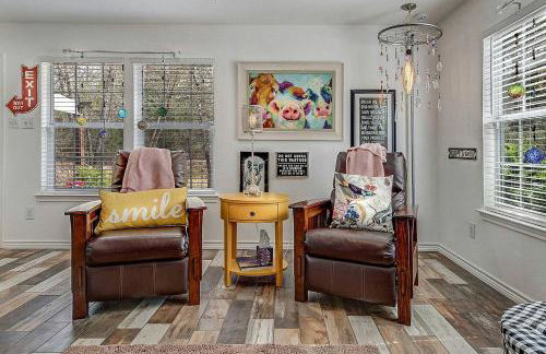 Delightfully Cozy Texas Cottage Rental Ideal for a Romantic Getaway near Dallas - Foto 12