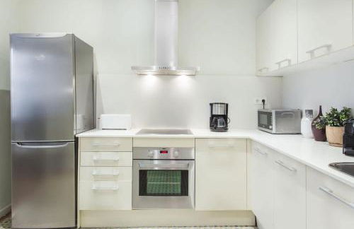 The Collection Barcelona - 4bedroom apartment with a balcony in Las Ramblas 1 2 - Photo 7