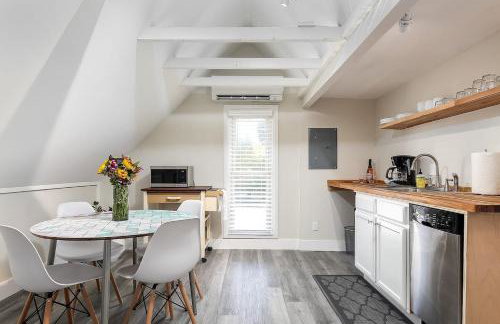 Modern Duplex Downtown AC Walkable - Foto 12