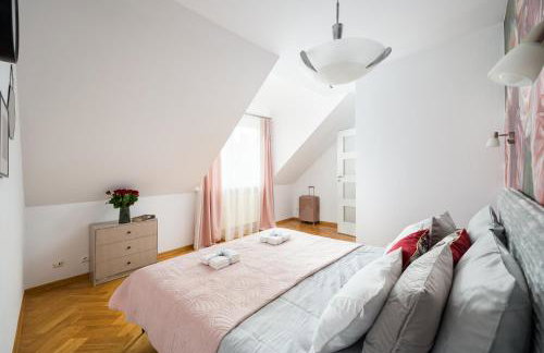 Warm & cosy 2-store 3-BR House with fireplace, living room, garden, terrace, balcony & parking 30 minutes from Warsaw Centre - Foto 19