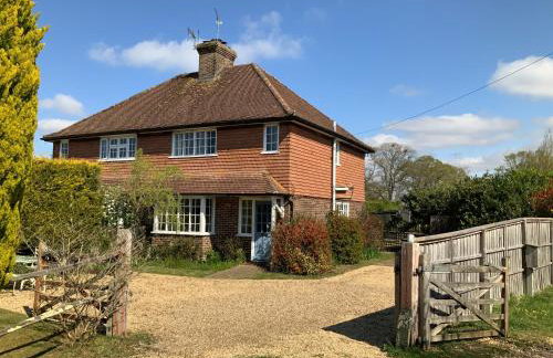 Country cottage overlooking fields with garden room - Foto 58