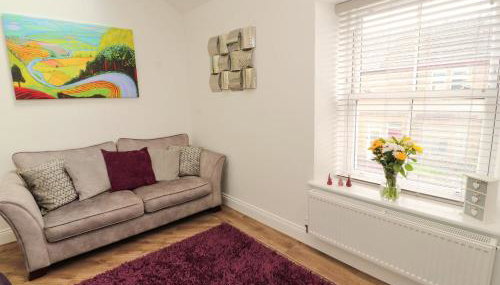 Lakes View Apartment 3 - Photo 5