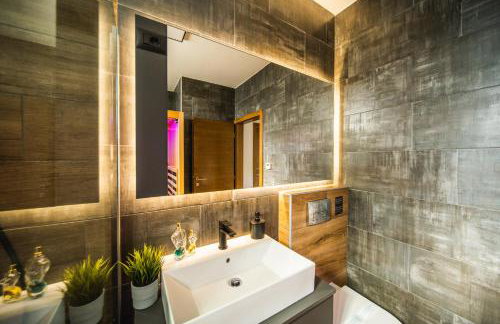 K Relax Place, Varaždinske Toplice, modern home with Sauna, Jacuzzi, WIFI - Foto 25